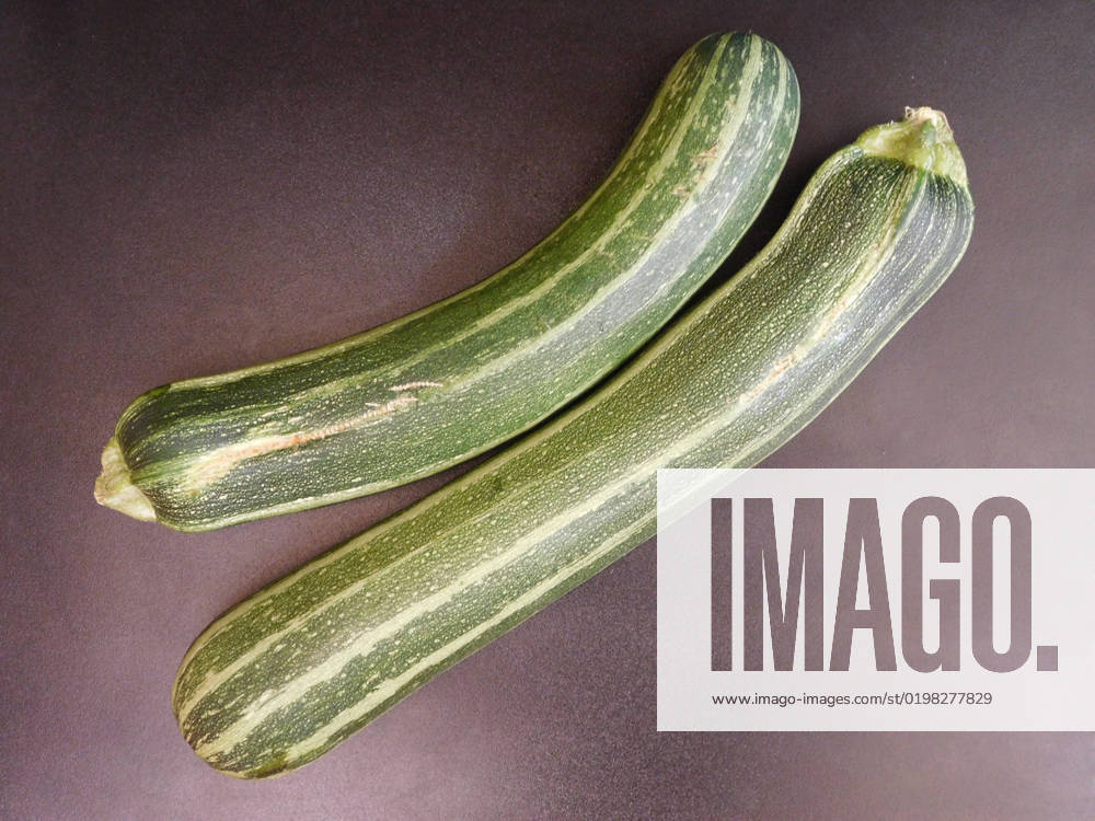 Zucchini , 26231882.jpg, italian, vegan, eating, produce, raw, courgette, ingredient, top view, overhead, food, market, autumn, fresh, veggies, pumpkin, garden, farmer, background, healthy, wooden, green, harvest, summer, agriculture, eco, supermarket, local, vegetables, seasonal, bio, zucchini, rustic, squash, wood, diet, organic, table, farm, vegetarian, fall, farming, above, basket,