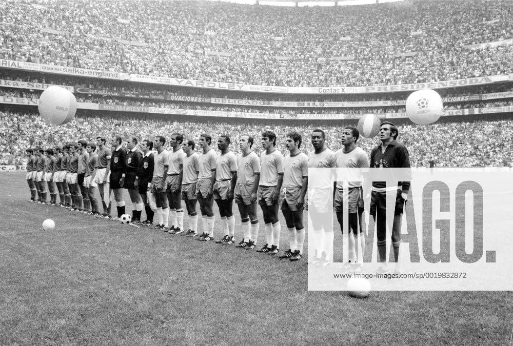 Fussball Weltmeisterschaft 1970: Finale: Brasilien-Italien(4:1) 21.06.1970. Aufstellung der Teams zu den Nationalhymnen vor dem Spiel. HM