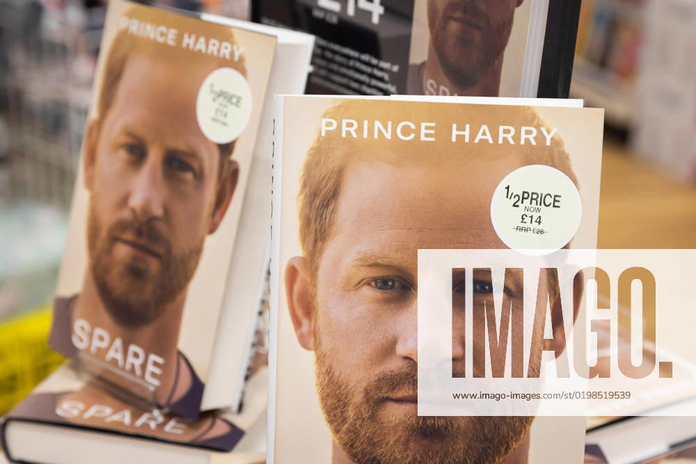 Copies of Prince Harry s new book Spare on sale at a bookshop in Twickenham Prince Harry s highly anticipated memoir Sparei released on Tuesday has already sold 400,000 copies, causing controversy for reported rifts between Harry and his older brother Prince William. London United Kingdom - ZUMAs197 20230110_zaa_s197_326
