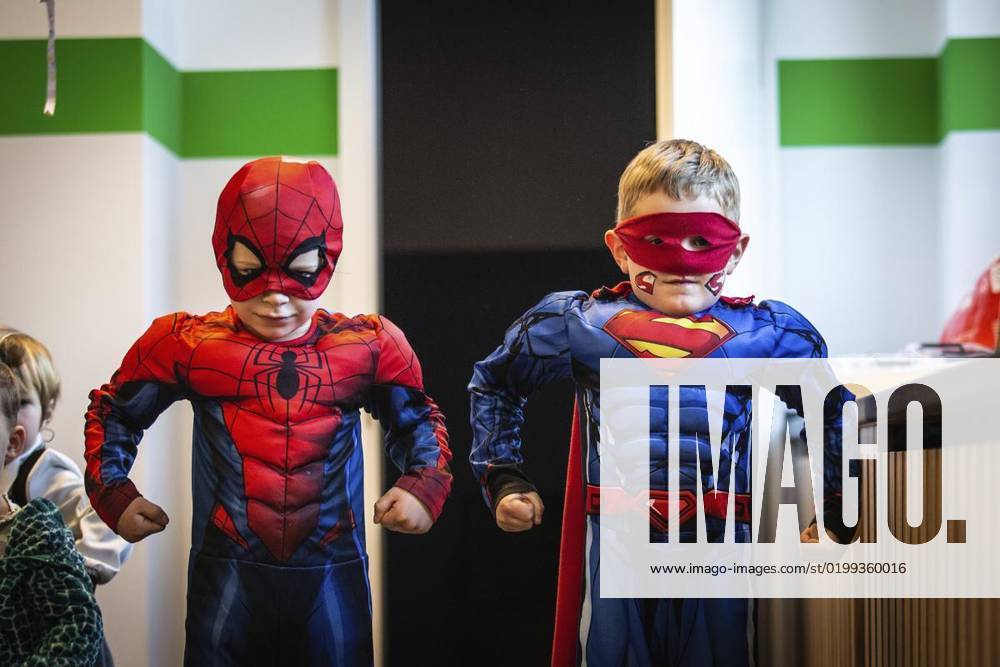 IMAGO Creative, Gesellschaft, Fasching Kita Schee feiert Karneval mit den Kindenr