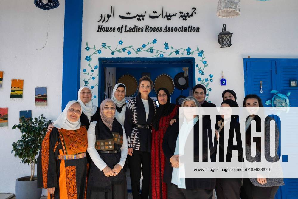 Her Majesty Queen Rania Al Abdullah, visit to the House of Roses Ladies Association Aqaba Her Majesty Queen Rania Al Abdullah, visit to the House of Roses Ladies Association Aqaba, Jordanon January 16, 2023. Photo by Queen Rania apaimages Amman Amman Jordan 160123_Jordan_JPO_00 (1)