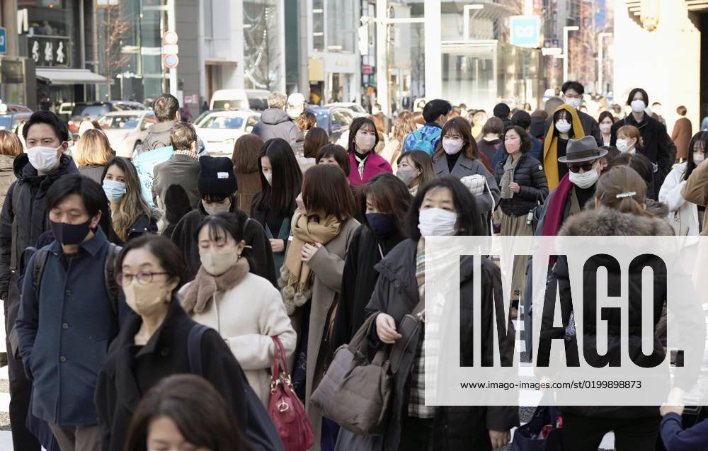 Scene of Tokyo People wearing face masks walk in Tokyo s Ginza area on Jan. 18, 2023, amid the spread of coronavirus infections. A14AA0001385877P