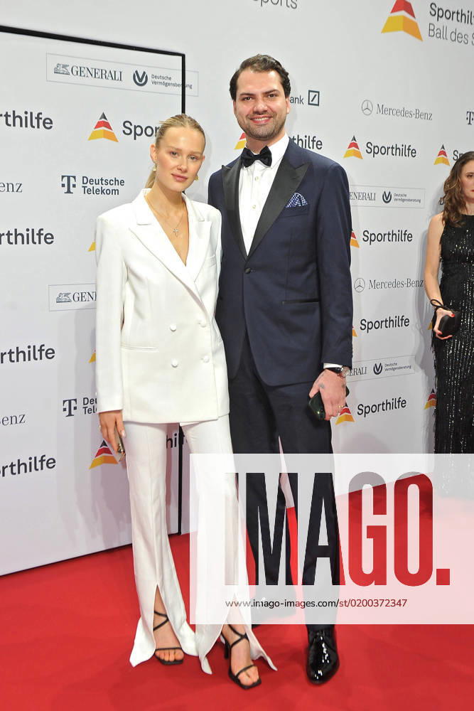 Ball des Sports . Jimi Blue Ochsenknecht und Laura Marie Geissler anläßlich des Ball des Sports am 21.01.2023 in der Festhalle Frankfurt Main. 20230121MWI55726