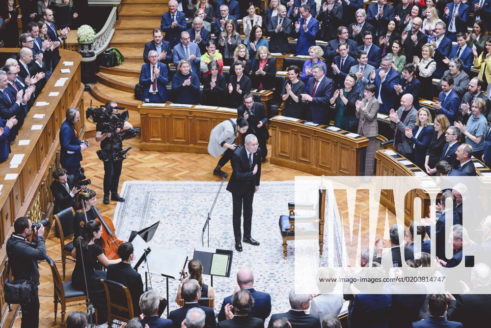 Wien, AUT, Angelobung Bundespräsident Alexander Van Der Bellen, Angelobungszeremonie, im Bild der Bundesversammlungssal mit den Besuchern und Bundespräsident der Republik Österreich Alexander Van der Bellen the Federal Assembly Hall with the visitors an federal president of the republic of austria Alexander Van der Bellen during the inauguration of federal president alexander van der bellen. Vienna, Austria on 2023 01 26. Expa