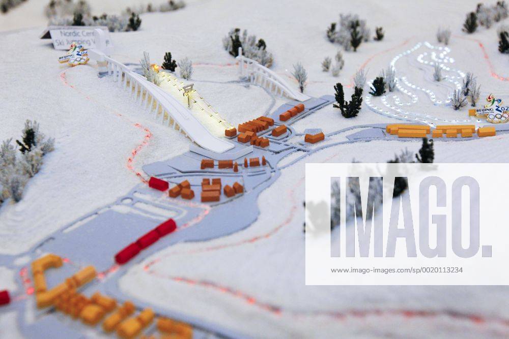 (150610) -- LAUSANNE, June 10, 2015 -- This photo shows a sandbox model at the expo of Beijing Candidate City s bid for the 2022 Winter Olympic Games Olympische Spiele Olympia OS at the Palace hotel in Lausanne, Switzerland, on June 10, 2015. ) (SP)SWITZERLAND-LAUSANNE-2022 WINTER OLYMPICS-EXPO ZhouxLei