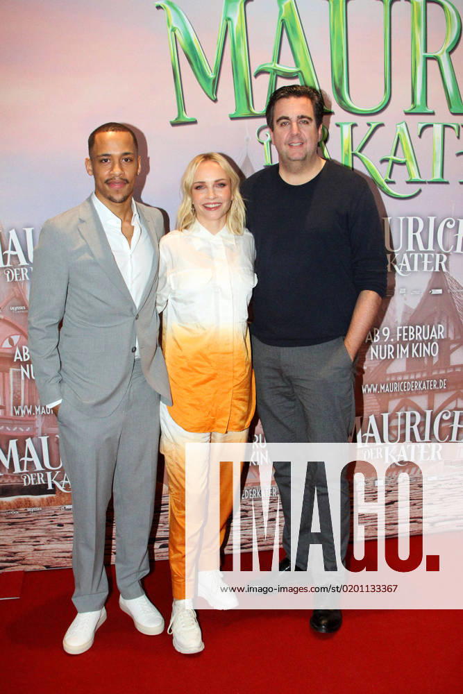 Bilder des Jahres 2023, Entertainment 01 Januar Entertainment Themen der Woche KW04 Jerry Hoffmann, Janin Ullmann und Bastian Pastewka bei der Maurice Der Kater Kino Premiere am 29.01.2023 in Hamburg Maurice Der Kater Filmpremiere in Hamburg