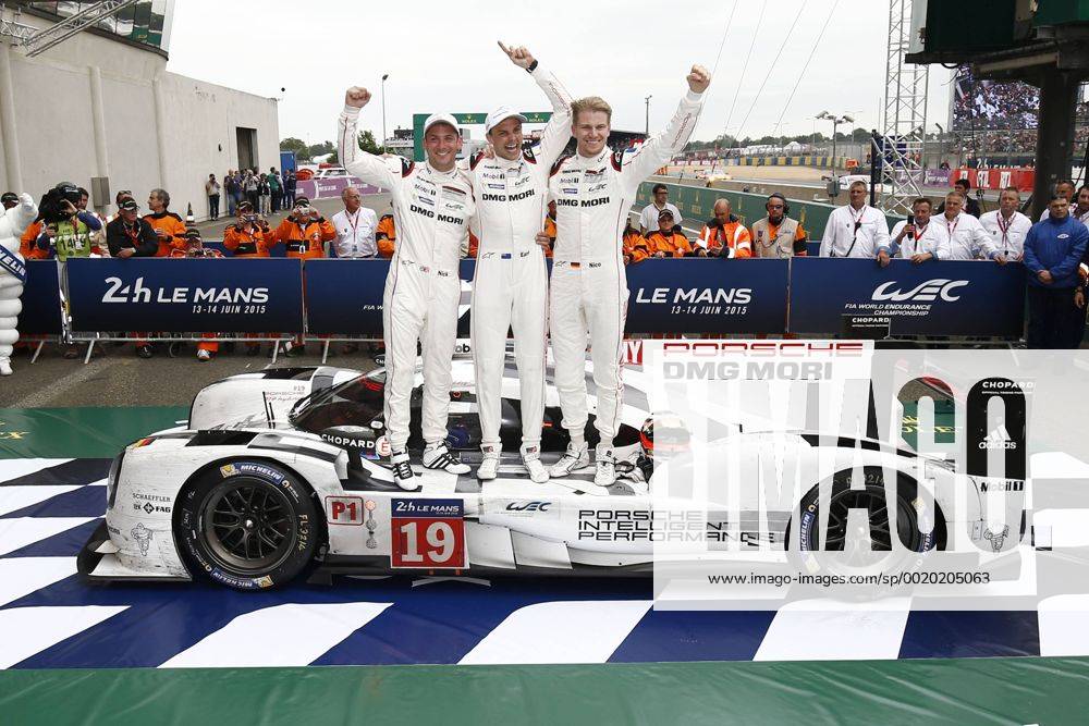 Motorsports: FIA WEC 2015: 24 Heures du Mans, Porsche 919 Hybrid, Porsche Team: Nico Huelkenberg, Earl Bamber, Nick Tandy ZWEIx
