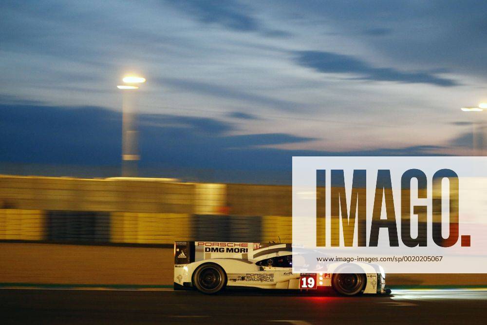 Motorsports: FIA WEC 2015: 24 Heures du Mans, Porsche 919 Hybrid, Porsche Team: Nico Huelkenberg, Earl Bamber, Nick Tandy ZWEIx