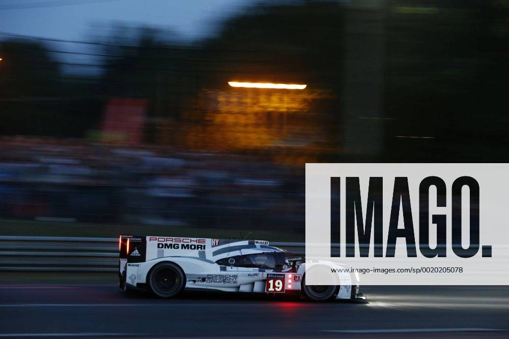 Motorsports: FIA WEC 2015: 24 Heures du Mans, Porsche 919 Hybrid, Porsche Team: Nico Huelkenberg, Earl Bamber, Nick Tandy ZWEIx