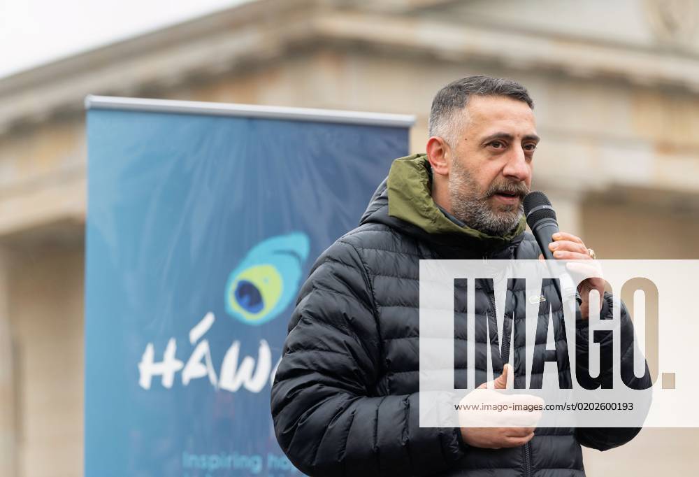 Berlin,Deutschland,Gedenkveranstaltung für die Opfer der Erdbebenkatastrophe in der Türkei und in Syrien am Brandenburger Tor.Foto:Kida Khodr Ramadan