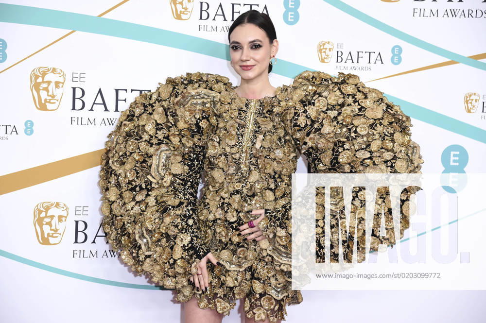 Andreea Cristina bei der Verleihung der BAFTA Film Awards 2023 76th British Academy Film Awards in der Royal Albert Hall. London