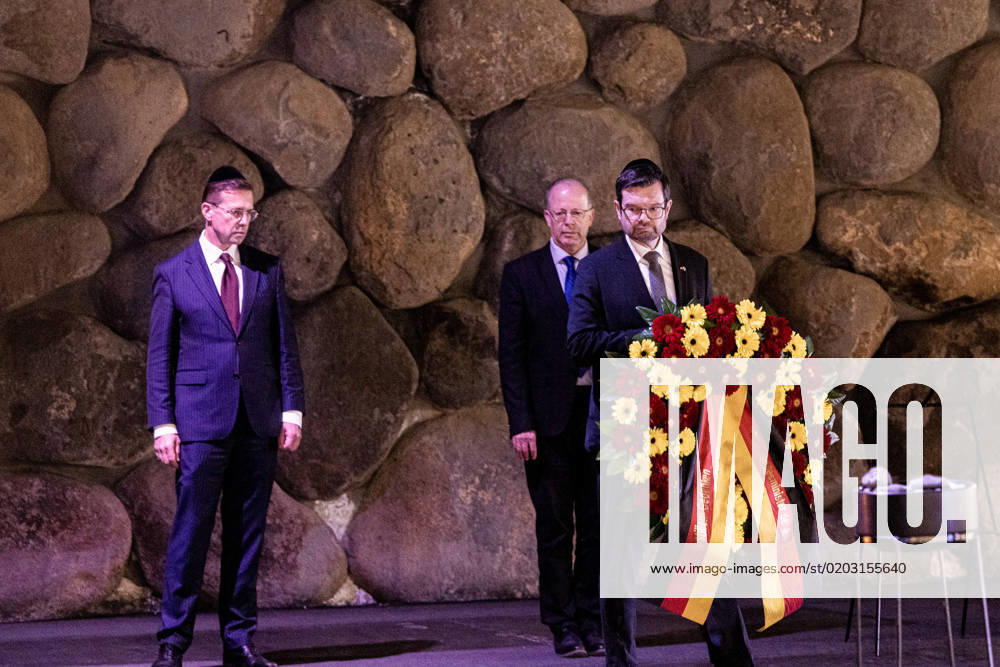 Bundesjustizminister Marco Buschmann bei einer Kranzniederlegung in Yad Vashem in Jerusalem, 20.02.2023. Jerusalem Israel