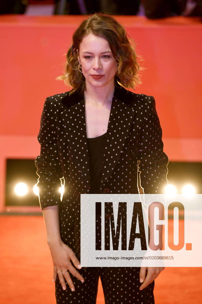 Paula Beer bei der Closing Ceremony mit Preisverleihung auf der Berlinale 2023 73. Internationale Filmfestspiele Berlin im Berlinale Palast. Berlin