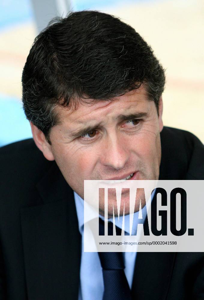 Trainer Juan Ramon Lopez Caro (Real Madrid) nachdenklich - (pan13729) Fußball Herren Primera Division 2005 2006, 1. Spanische Liga, Real Madrid CF Porträt Getafe