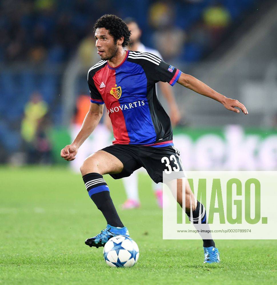 Champions League Saison 2015 2016 Qualifikation 19.08.2015 FC Basel - Maccabi Tel Aviv Mohamed Elneny (FC Basel) am Ball
