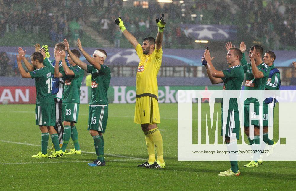 SOCCER - CL play off, Rapid vs Shakhtar VIENNA,AUSTRIA,19.AUG.15 - SOCCER - UEFA Champions League, play off, SK Rapid Wien vs FC Shakhtar Donetsk. Image shows the team of Rapid with Jan Novota (Rapid) and Srdjan Grahovac (Rapid) and Philipp Schobesberger (Rapid). Keywords: Wien Energie. GEPAxpictures xPhilippxBrem