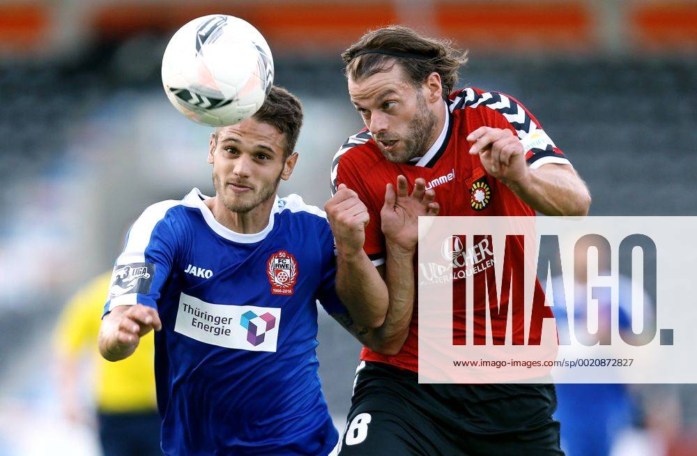 Aspach Fußball SG Sonnenhof Großaspach vs. FC Rot-Weiß Erfurt, v.l. Luka Odak (Erfurt), Timo Röttger (Großaspach)