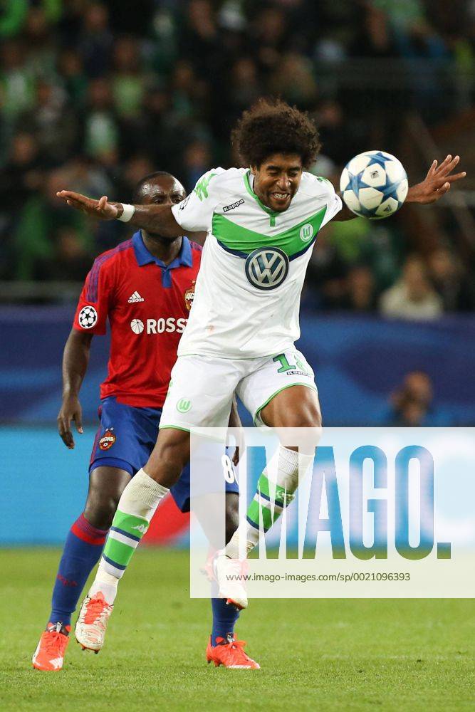 Dante (VfL Wolfsburg) - Champions League Gruppe B Saison 2015-2016 VfL Wolfsburg vs. ZSKA Moskau in der Volkswagen Arena in Wolfsburg - Aktion,Deutschland, Fussball, Mann,Männer