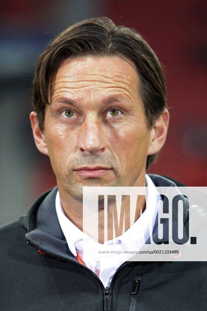Fussball UEFA Champions League, Bayer 04 Leverkusen - Bate Baryssau, Trainer Roger Schmidt (Bayer 04 Leverkusen), Portrait.