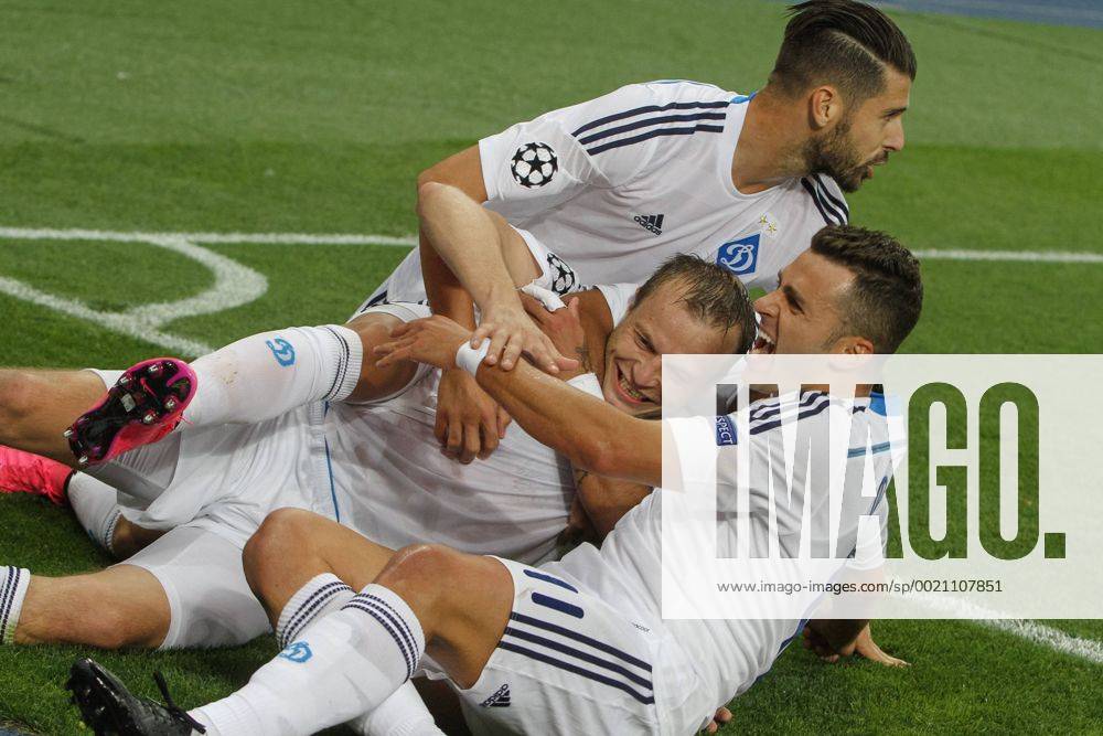 Sept. 16, 2015 - Kiev, Ukraine - Oleh Gusev (C) of Dynamo celebrates with teammates after scoring during the UEFA Champions League group stage, Group G, soccer match between Dynamo Kyiv and Porto at the Olimpiyskiy stadium in Kiev, Ukraine, 16 September 2015. Champions League: FC Dynamo Kyiv vs FC Porto - ZUMAn230