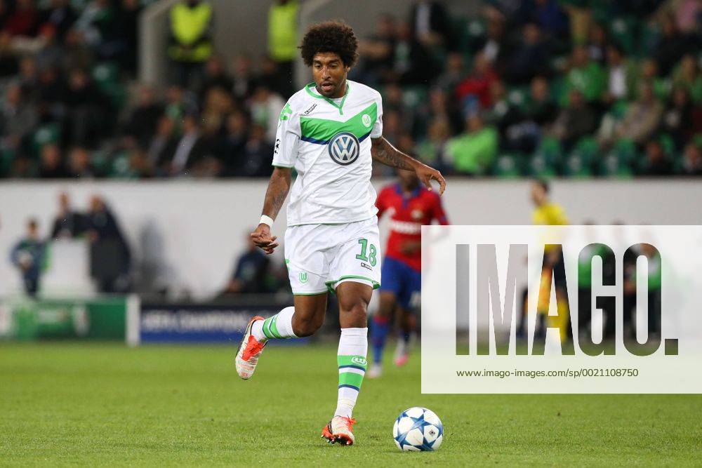 Dante (VfL Wolfsburg) - Champions League Gruppe B Saison 2015-2016 VfL Wolfsburg vs. ZSKA Moskau in der Volkswagen Arena in Wolfsburg - Freisteller,Aktion,Deutschland, Fussball, Mann,Männer