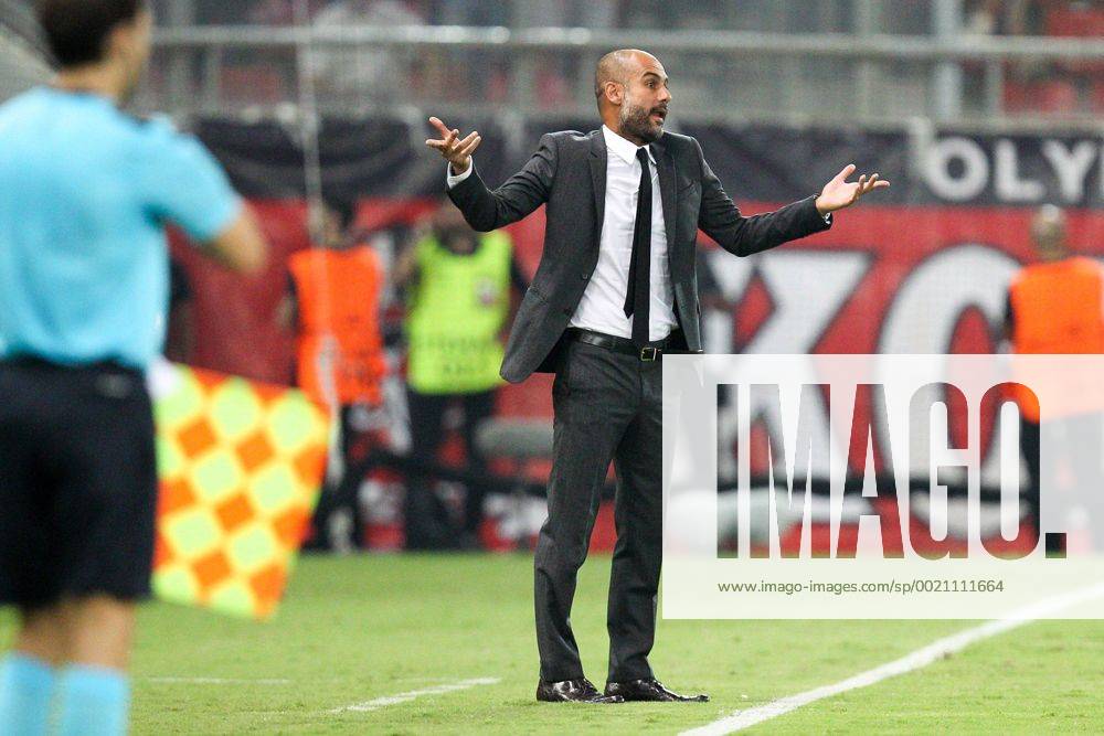 Piraeus Chef-Trainer Pep Guardiola (FC Bayern Muenchen), Olympiakos Piraeus vs. FC Bayern Muenchen, Fussball, Champions League, 16.09.2015 ,