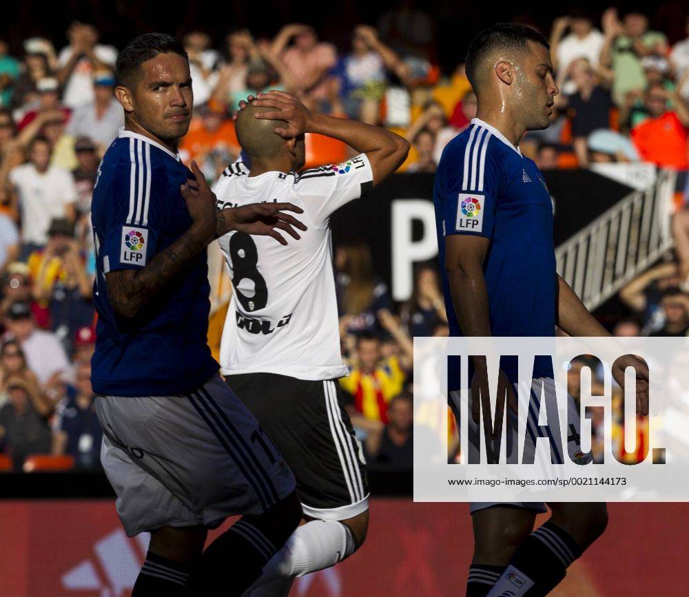 Valencia, Spain. 08 midfielder of Valencia CF Sofiane Feghouli match between Valencia CF and Real Betis Balompie at Mestalla stadium on September 19, 2015 in Valencia, Spain. (Photo by Jose Miguel Fernandez de Velasco Cordon Press)