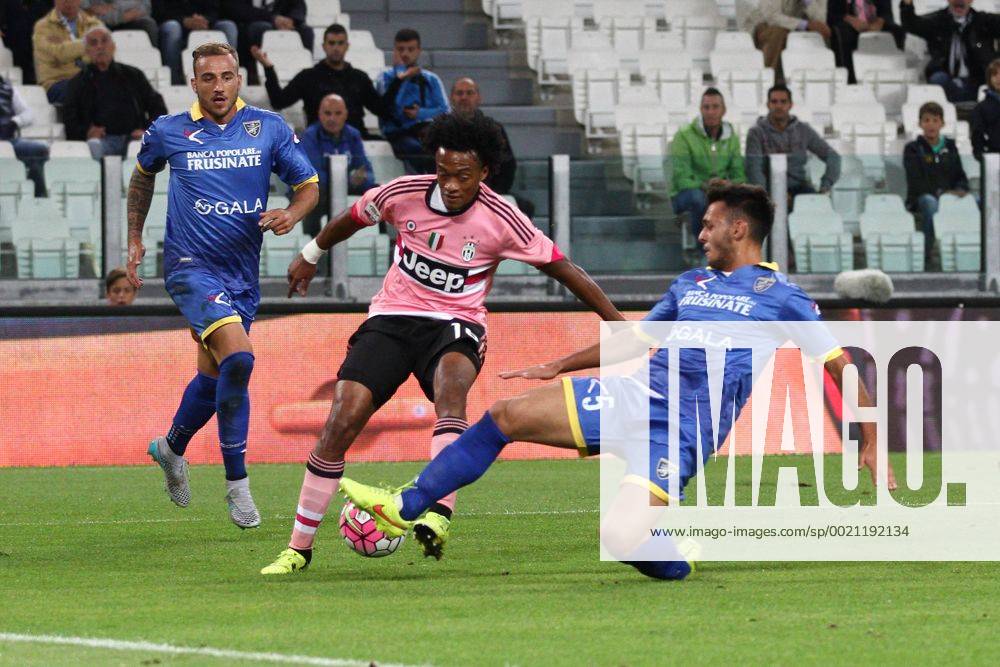 Sept. 23, 2015 - Turin, Italy - Juventus forward Juan Cuadrado (16) vies with Frosinone midfielder Mirko Gori (5) during the Serie A football match n.5 JUVENTUS - FROSINONE on 23 09 15 at the Juventus Stadium in Turin, Italy. Copyright 2015 Italy:Serie A - Juventus FC vs Frosinone Calcio - ZUMAn230