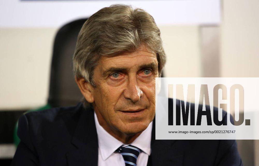 Trainer Manuel Pellegrini Portrait Porträt Portraet Einzelbild close up Fußball Fussball UEFA Championsleague Herren Saison 2015 2016 30.09.2015 Borussia Mönchengladbach vs. Manchester City