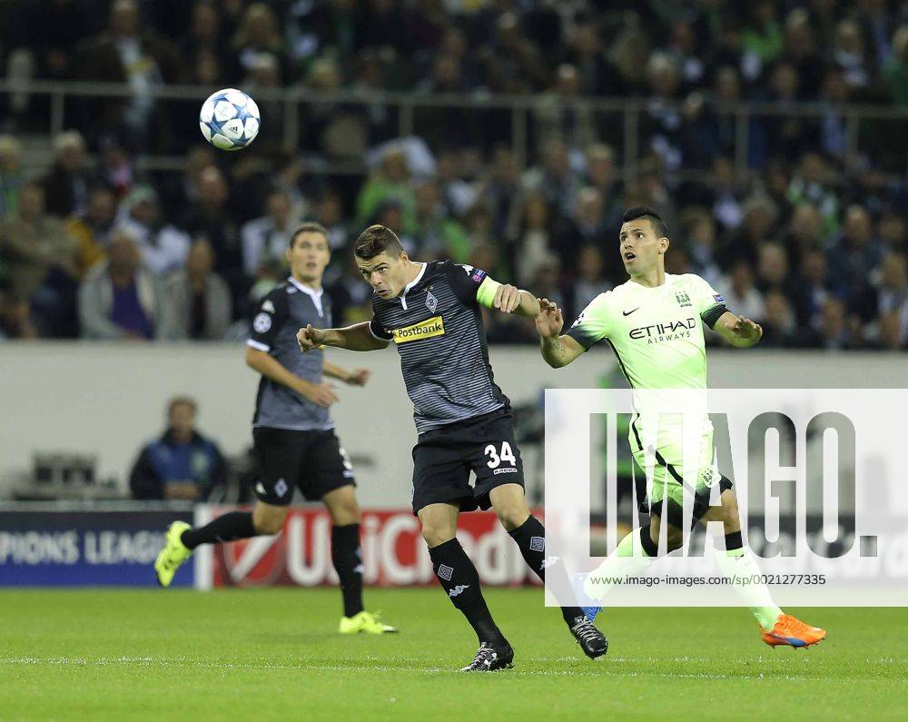 Foto : Granit Xhaka ( Gladbach ) gegen David Silva Fussball - Championsleague , 2. Spieltag , am Mi. 30.09.2015 Bor. Mönchengladbach - Manchester City