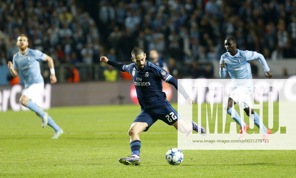 UEFA Champions League 2015 2016 match between Malmö FF and Real Madrid. In this picture, Real Madrid s Isco. A.xGARCIAx