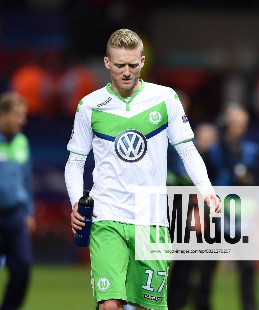 FUSSBALL CHAMPIONS LEAGUE SAISON 2015 2016 GRUPPENPHASE Manchester United ManU FC - VfL Wolfsburg 30.09.2015 Enttaeuschung VfL Wolfsburg; Andre Schuerrle