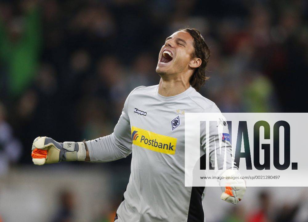 Mönchengladbach , Deutschland, UEFA Champions League , 2. Spieltag, Matchday 2 , Borussia Mönchengladbach : Manchester City1-2 im Borussia Park in Mönchengladbach am 30.09. 2015 Torwart Yann SOMMER (MG) freut sich über das 1-0 seiner Mannschaft
