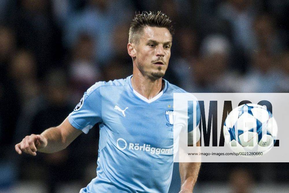 , 150930 Malmö FFs Markus Rosenberg during UEFA CHAMPIONS LEAGUE 2015 2016 match between Malmö FF and Real Madrid..