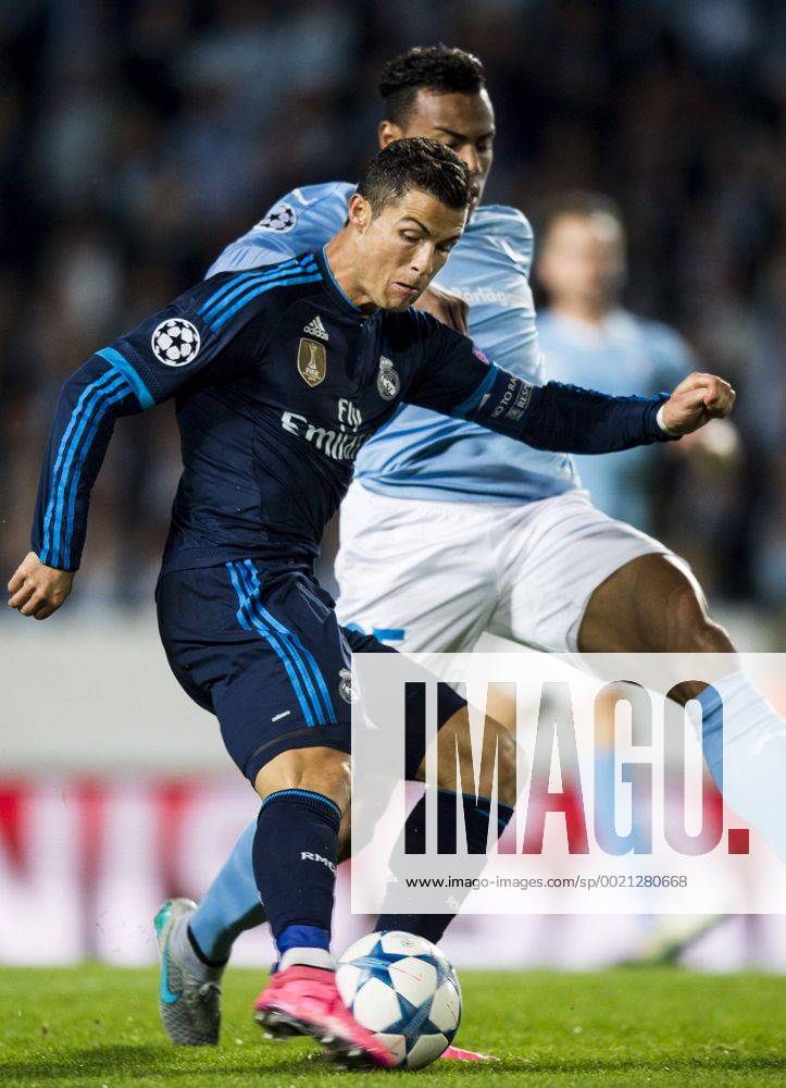 , 150930 Real Madrids Cristiano Ronaldo och Malmö FFs Luis Felipe Carvalho da Silva during UEFA CHAMPIONS LEAGUE 2015 2016 match between Malmö FF and Real Madrid..