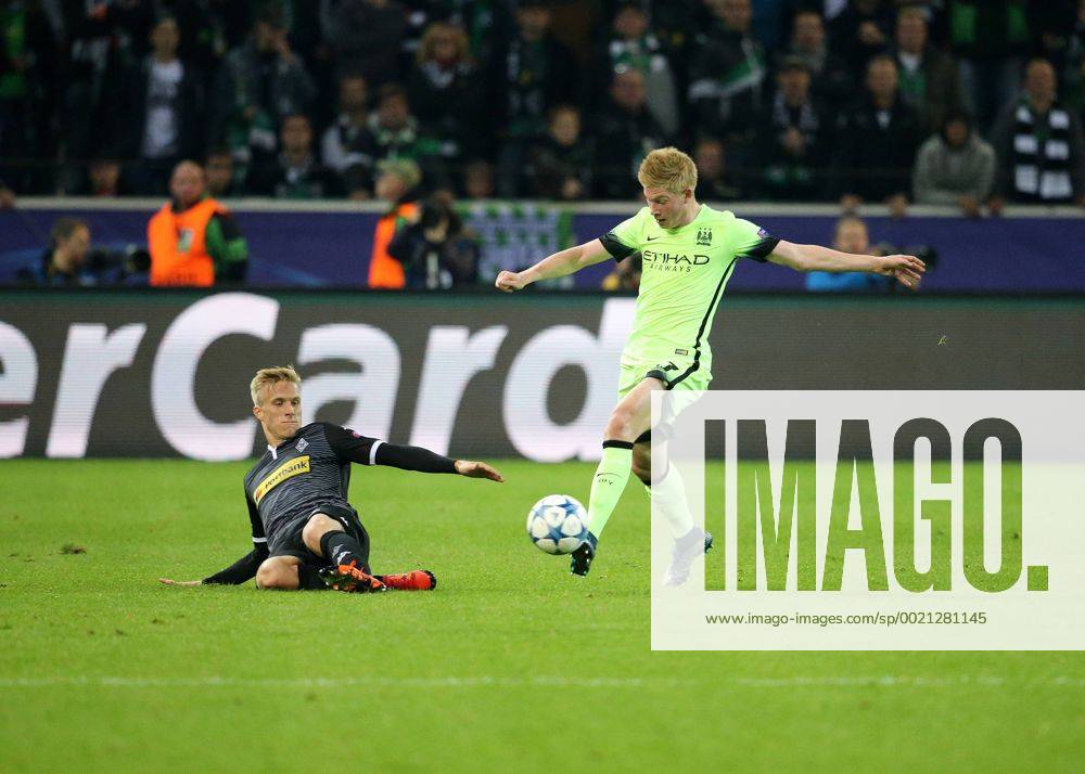 Mönchengladbach , Fussball, UEFA Champions League, Saison 2015 2016, Borussia Mönchengladbach vs Manchester City FC, 30.09.2015, Borussia Park, Mönchengladbach,Oscar Wendt, Kevin de Bruyne, Manchester City FC,
