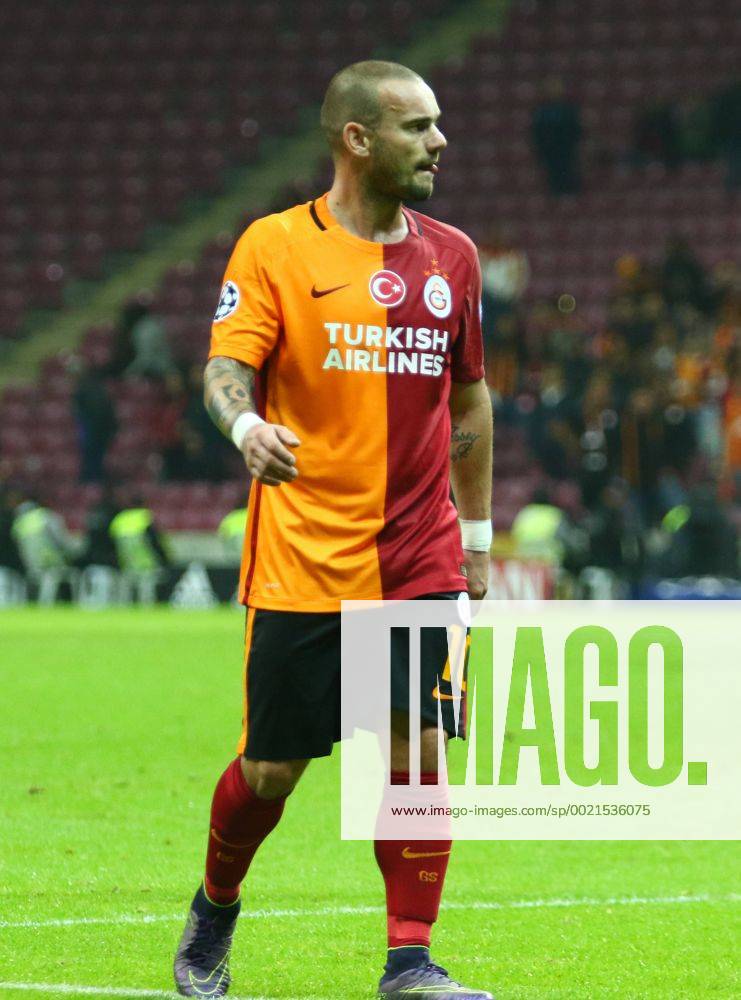 UEFA Champions League Group C football match between Galatasaray and Benfica at Turk Telekom Arena in Istanbul, Turkey, 21 October 2015. Final Score: Galatasaray 2 - Benfica 1 Pictured: Wesley Sneijder of Galatasaray.