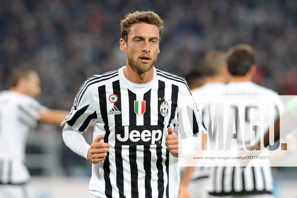 - UEFA Champions League 2015 2016 - Juventus Turin vs Borussia Mönchengladbach - claudio marchisio - ZWEIx PhotoxPressx