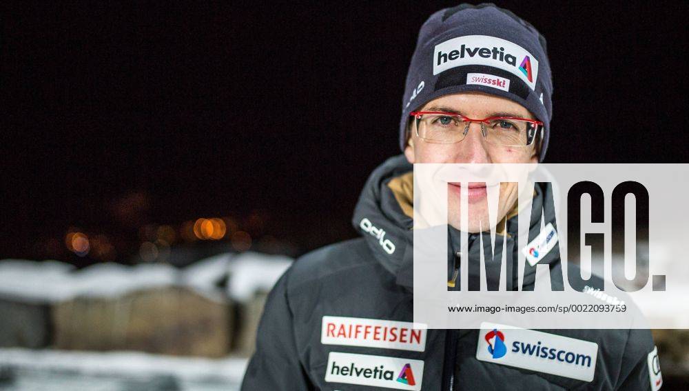Lillehammer 04.12.2015, Lysgards Schanze, NOR, FIS Weltcup Ski Sprung, Lillehammer, Herren, Training, im Bild Simon Ammann (SUI) Simon Ammann of Switzerland during Mens Skijumping Training of FIS Skijumping World Cup at the Lysgards Hill, Lillehammer, Norway on 2015 12 04. EX_JFK