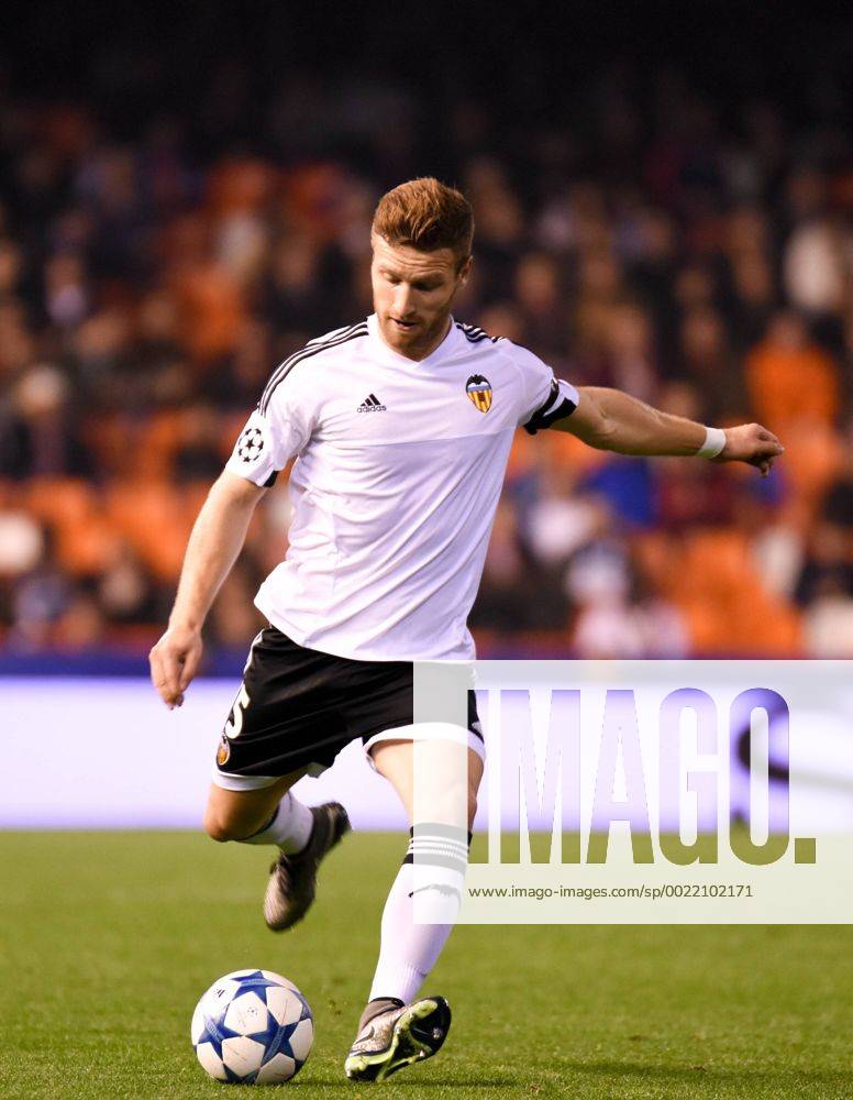Valencia s Shkodran Mustafi during Champions league match. December 9, 2015. (2015120923)