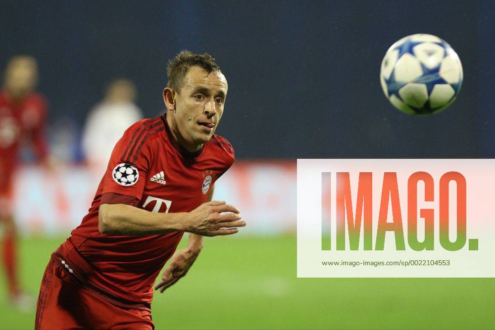 Zagreb, 09.12.2015., Stadion Maksimir, Champions League, group F, GNK Dinamo Zagreb (blue) 0-2 FC Bayern (red) RAFINHA (13)