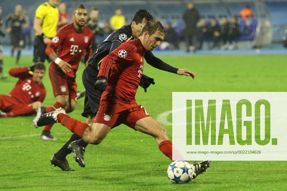 Zagreb, 09.12.2015., Stadion Maksimir, Champions League, group F, GNK Dinamo Zagreb (blue) 0-2 FC Bayern (red) Philipp LAHM (21) vs Leonardo SIGALI (22)