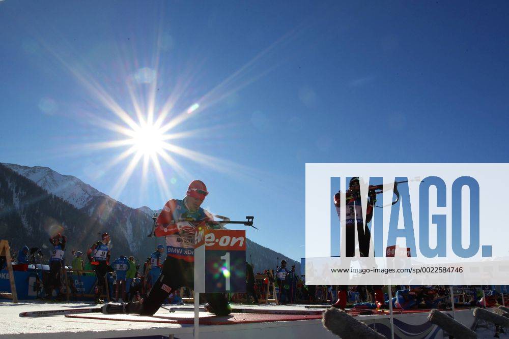 Themen der Woche - - Sport BIATHLON - IBU WC Antholz ANTHOLZ,ITALY,22.JAN.16 - BIATHLON - IBU World Cup, 10km sprint, men. Image shows a feature with the shooting range. GEPAxpictures xMathiasxMandl