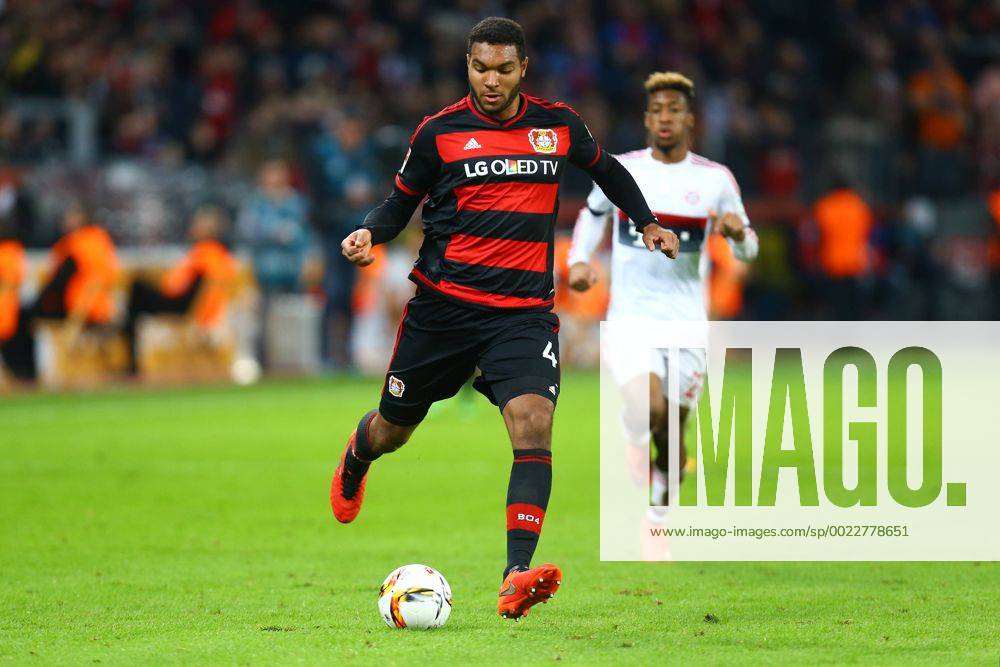 Leverkusen Jonathan Tah ( 4, Bayer 04 Leverkusen), Bayer 04 Leverkusen vs FC Bayern Muenchen, Fussball, 1. Bundesliga, 06.02.2016,