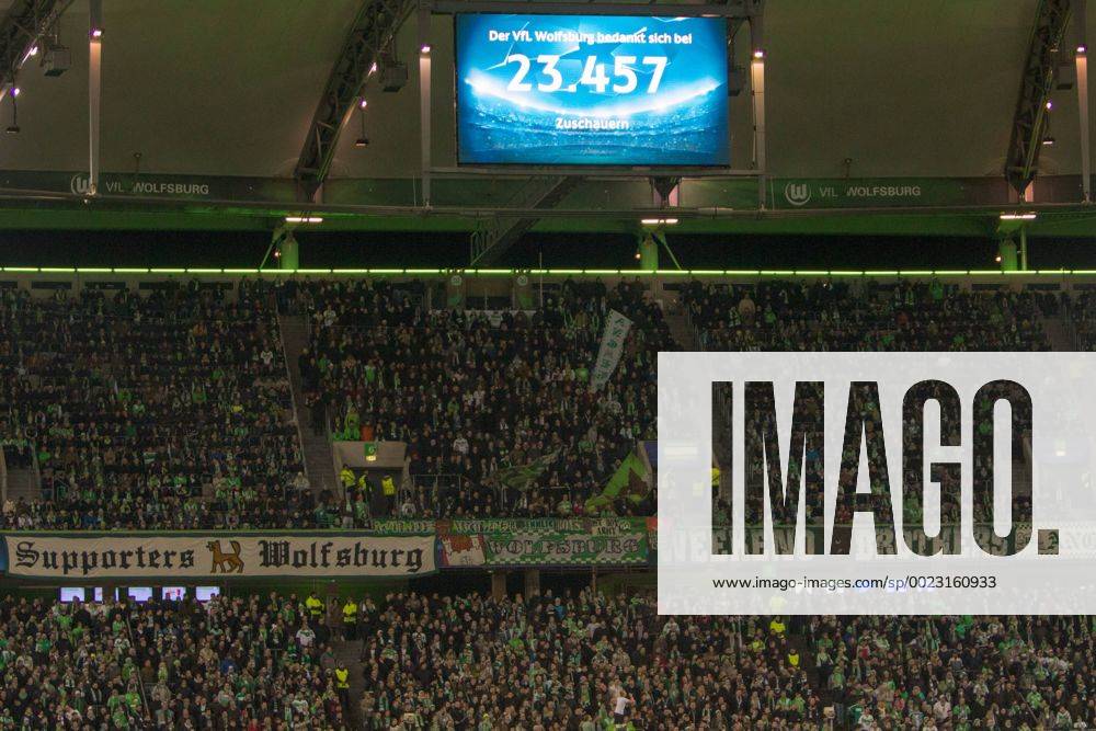 Fußball, UEFA Champions League, VfL Wolfsburg - KAA Gent; Anzeigetafel Zuschauerzahl Zuschauer 23457.