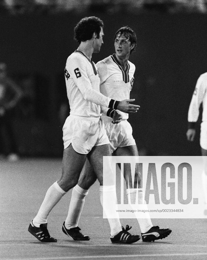 Football - New York Cosmos 2 World All Stars XI 2 (30 08 1978) Johan Cruyff and Franz Beckenbauer of the Cosmos during the game in Giants Stadium, New York.