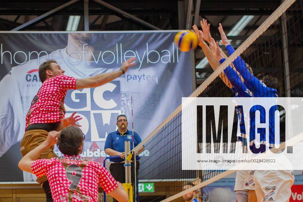 Angriff Roy FRIEDRICH ( 15, HER). Volleyball, TSV Herrsching (HER) - VfB Friedrichshafen (FN), Bundesliga, Saison 2015 2016, Playoff Viertelfinale, 2.Spiel, am 31.03.2016 in Herrsching N I K O L A U S H A L L E Deutschland. x20160331_114x