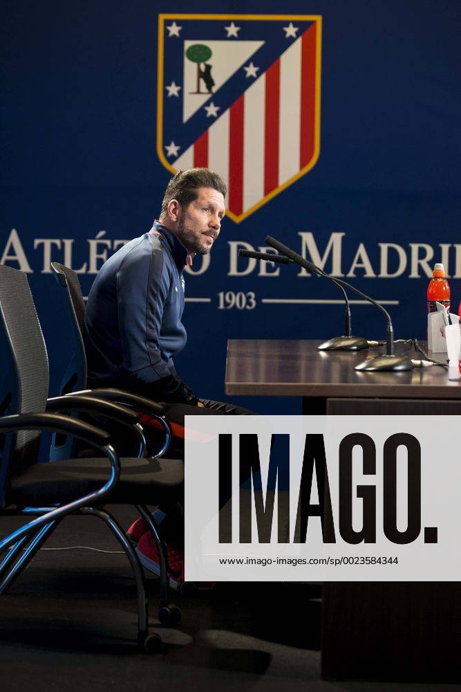 Coach Diego Simeone during Atletico de Madrid s press conference PK Pressekonferenz the day before the EUFA Champions League match between Atletico de Madrid and FC. Barcelona at Vicente Calderon in Madrid. April 13, 2016. (20160413024)