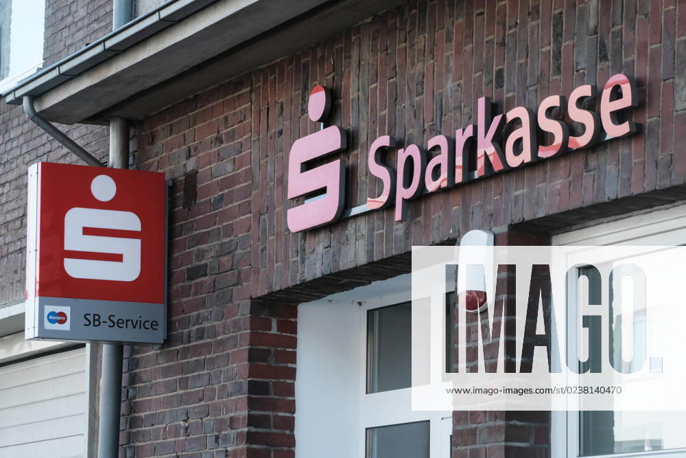 Düsseldorf 01.03.2023 Stadtsparkasse Sparkasse SB-Servive Selbstbedienung Bargeldautomat Alarmanlage Düsseldorf Nordrhein-Westfalen Deutschland