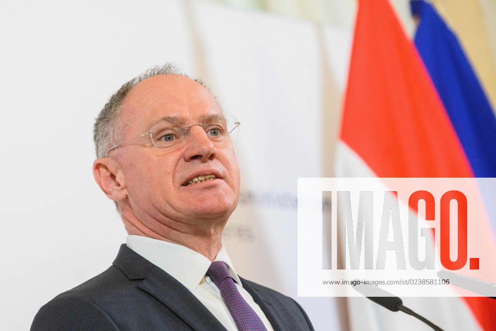 20230306 Praesentation der Kriminalstatistik 2022 WIEN, OESTERREICH - 6. MAERZ: Innenminister Gerhard Karner (OEVP) bei der Praesentation der Kriminalstatistik 2022 im Innenministerium am 6. Maerz, 2023 in Wien, Oesterreich. 230306_SEPA_32_019